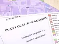 Plan local d'urbanisme d'Antibes, avec carte et légende détaillant les zones (habitat, activité, mixte, tourisme).