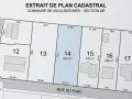 Extrait du cadastre de Yvetot, montrant des parcelles numérotées 12 à 18, avec leurs dimensions et la présence de bâtiments.