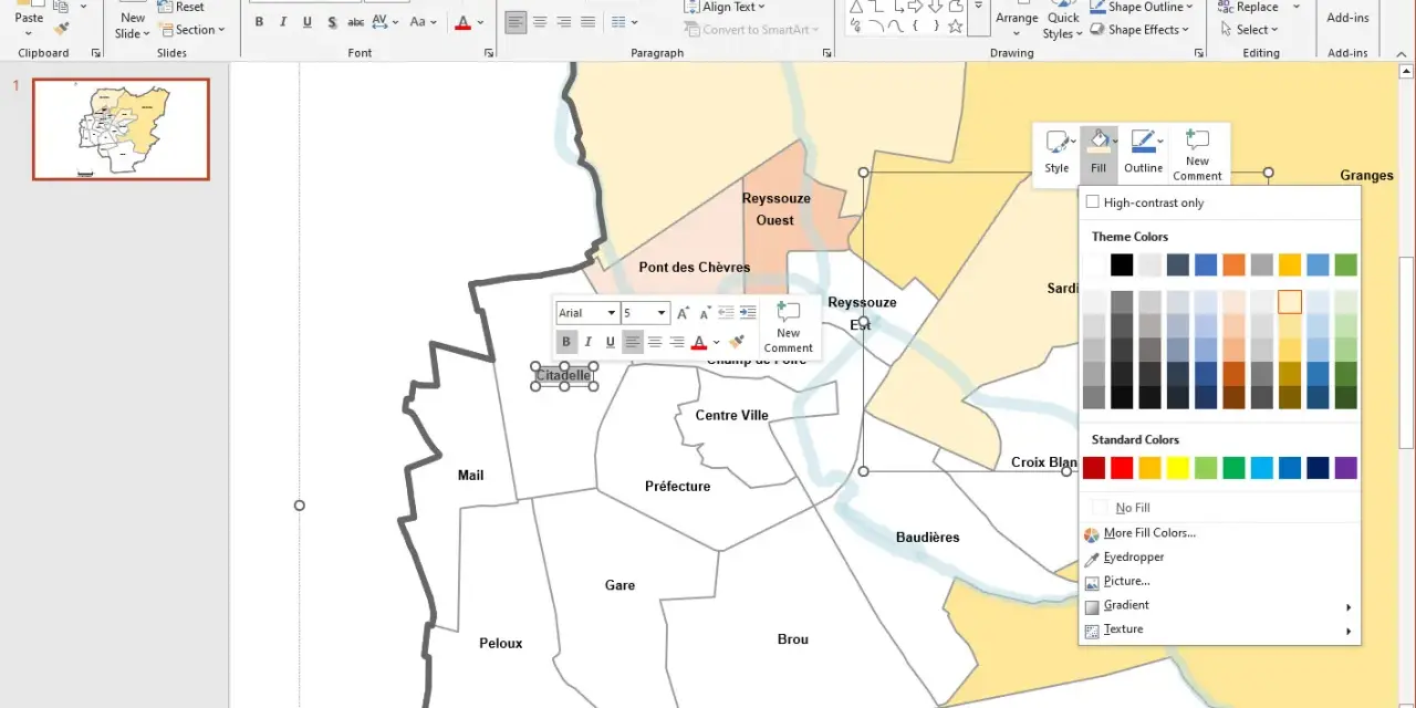 Plan du cadastre du bourg en Bresse, montrant les quartiers délimités par des lignes et des couleurs variées.