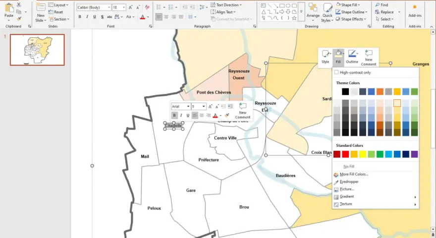 Plan du cadastre du bourg en Bresse, montrant les quartiers délimités par des lignes et des couleurs variées.