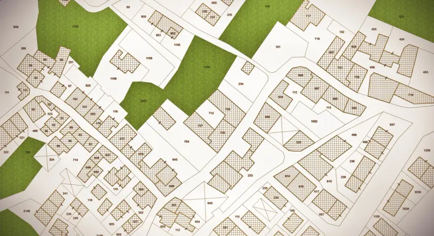 Plan cadastral de Morlaix, montrant parcelles, bâtiments et espaces verts.